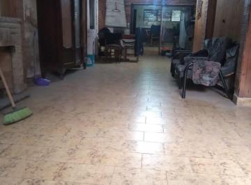 Casa de 4 ambientes, Almirante Brown · Casa Para Refaccionar Habitada y Habitable
