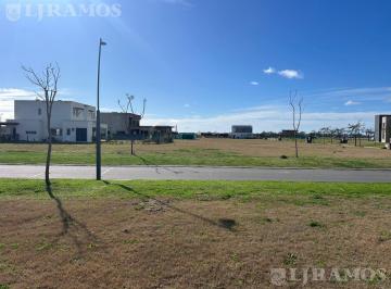 Terreno · 715m² · Terreno en Puertos del Lago - Barrio Amarras