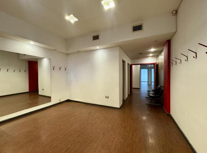 Local comercial · 101m² · 3 Ambientes