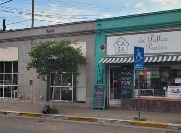 Local comercial · 130m² · 6 Ambientes · 2 Locales y Departamento de 2 Dorm - Villa Allende - Excelente Ubicacion