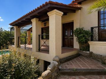 Casa · 305m² · 6 Ambientes · 5 Cocheras · Casa 3 Dorm. en Country 4 Hojas - Espectacular Vista!