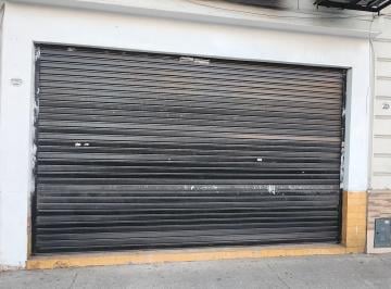Frente del local · Local Comercial en Alquiler en Flores Sur