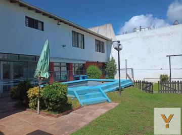 Casa · 483m² · 7 Ambientes · Casa en Venta - 4 Dorm. 6 Baños - San Clemente del Tuyú