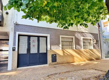 Casa · 130m² · 6 Ambientes · 1 Cochera · Casa en La Plata