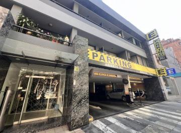Oficina comercial de 4 ambientes, Córdoba · Oficina – en Venta en El Corazón de Nueva Córdoba con Parking en Planta Baja!