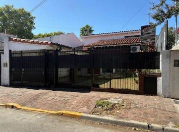 Casa · 114m² · 4 Ambientes · 1 Cochera · Venta Casa Boulogne 4 Ambientes Pileta Coch - Jardin