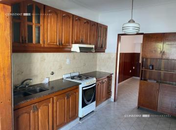 Casa · 180m² · 5 Ambientes · 1 Cochera · Casa en Venta en Los Hornos