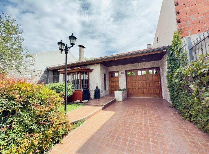 Casa · 213m² · 5 Ambientes
