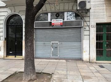 Local comercial · 65m² · 3 Ambientes · Local Comercial en Venta - Dos Pisos Dos Baños! Sobre Av - San Cristóbal/balvanera
