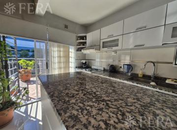 PH · 110m² · 4 Ambientes · 1 Cochera · Venta PH 4 Ambientes con Cochera en Quilmes