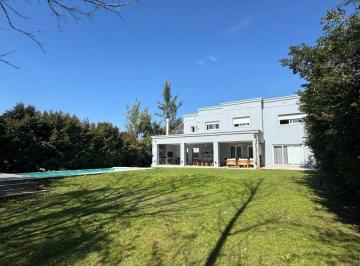 Casa de 8 ambientes, Yerba Buena · Importante Residencia en Country El Nogal Yerba Buena en Venta (Intermediarios Abstenerse)