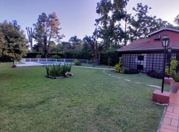 Casa · 210m² · 4 Ambientes · 6 Cocheras · Casa 4 Ambientes Pileta Quincho Parque Tortuguitas