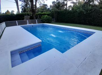 Casa · 210m² · 4 Ambientes · 6 Cocheras · Casa 4 Ambientes Pileta Quincho Parque Tortuguitas