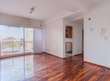 Departamento · 43m² · 2 Ambientes · 1 Cochera · Amenábar 3100. Departamento de Dos Ambientes. Muy Luminoso. Cochera Fija.