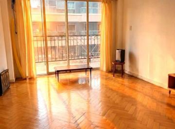 Departamento · 44m² · 2 Ambientes · Departamento en Venta de 2 Ambientes Todo Al Frente Luminoso Impecable Frente a Edificio de Cocheras