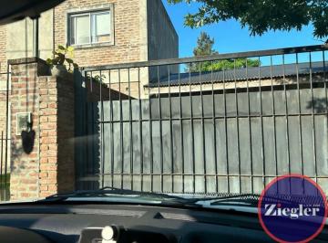 Casa de 2 ambientes, Moreno · Casa en Venta C/ Cochera y Pileta en Trujui
