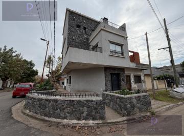 PH · 123m² · 3 Ambientes · Venta PH 3 Amb. con Playroom/parrilla en Jose C Paz
