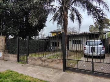 Quinta vacacional de 4 ambientes, Moreno · Casa Quinta en Venta, 4 Ambientes, con Pileta y Cochera, La Reja, Moreno