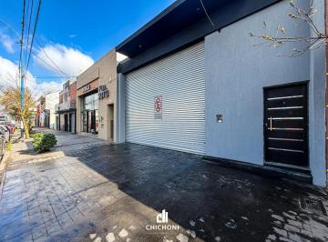Bodega-Galpón · 135m² · Alquiler - Galpón / Local Sobre Av - Pompeya