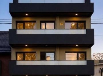 Casa de 4 ambientes, Villa Urquiza · Casa 5 Ambientes Villa Urquiza Estrenar Piscina Propia Lote 8x42 3 Baños Suite 320 m Uf 3