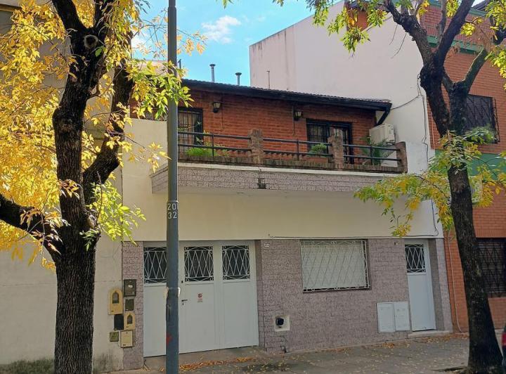 Casa · 105m² · 3 Ambientes · 1 Cochera