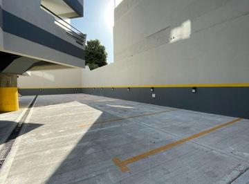 Garage , Tres de Febrero · Cochera en Alquiler - Sáenz Peña
