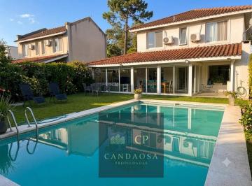 Casa · 170m² · 4 Ambientes · 4 Cocheras · Sgcasa Venta Apto Crédito Barrio La Candela