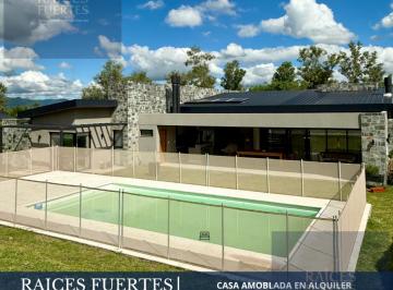 Casa · 4 Dormitorios · 2 Cocheras · Casa - San Lorenzo Chico