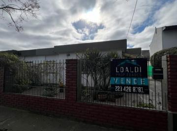 Casa · 103m² · 4 Ambientes · Venta - Casa 4 Ambientes - Parque