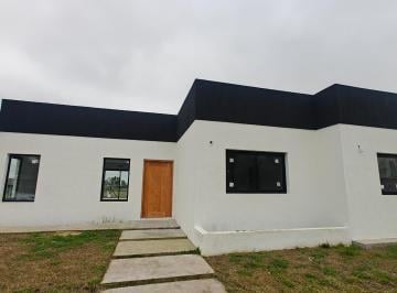 Casa · 150m² · 4 Ambientes · 4 Cocheras · Casa en Venta 3 Ambientes en San Pablo