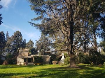 Casa · 150m² · 6 Ambientes · 1 Cochera · Hermosa Quinta con 2 Casas, Pileta y Quincho Sobre 4.400 m² | Apto Crédito