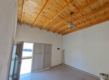 Casa de 3 ambientes, Ensenada · Casa de 75 m² con 2 Dorm. en Alquiler en Villa Catella