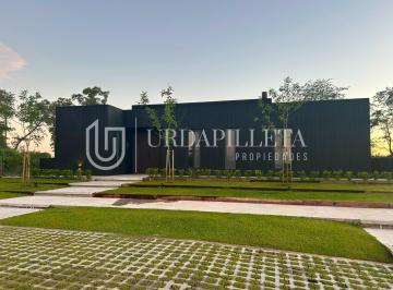 Casa · 252m² · 5 Ambientes · Casa en Venta en Tilbury Norte