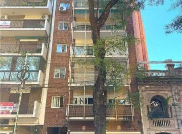 Departamento · 62m² · 3 Ambientes · 2 Cocheras · Departamento en Venta Warnes 100 Piso 5° 3 Amb. Al Frente C/balcón con 2 Cocheras