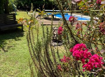 Casa de 4 ambientes, Uruguay · Casa con Piscina de 10 m, Terreno 750 m², a 3 Cuadras del Mar