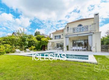 Casa · 349m² · 7 Ambientes · 1 Cochera · Casa Al Lago en Venta en La Alameda, Nordelta