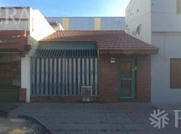 Casa · 80m² · 2 Ambientes · Venta Casa 2 Ambientes en Sarandi