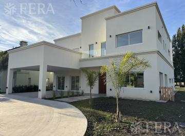 Perfil · Venta Casa 6 Ambientes con Piscina en Haras del Sur Ii - La Plata