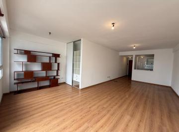 Departamento · 44m² · 1 Ambiente · Monambiente Divisible en Ele de 47 m² Al Contrafrente con Balcon