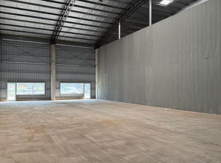 Depósito · 210m²