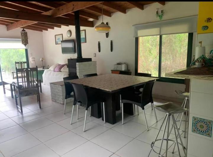 Casa · 80m² · 3 Ambientes · 1 Cochera