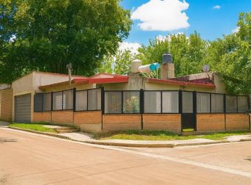 Casa · 140m² · 4 Ambientes · 1 Cochera · Los Espinillos | Los Talas | Villa Forchieri | Unquillo