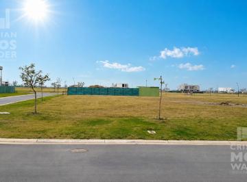 Terreno · 709m² · Terreno en Venta Barrio Amarras de Puertos, Oportunidad.