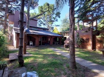 Edificio · 320m² · Complejo en Venta - 4 Ufs - Costa del Este