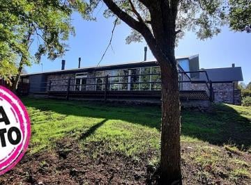 Casa · 324m² · 2 Dormitorios · 1 Cochera · Casa Estilo Industrial, Vallescondido Club de Campo