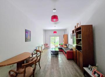 Living · 3 Ambientes en Planta Baja con Patio y Cochera Ramos Mejia Norte