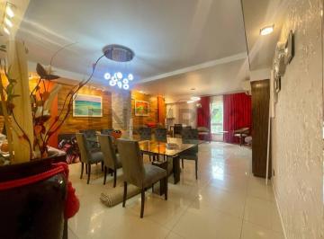 Departamento · 84m² · 3 Ambientes · 2 Cocheras · Venta de Departamento 3 Ambientes, Moreno