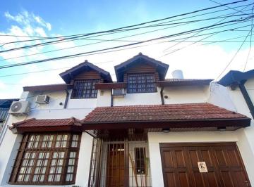 Casa · 184m² · 4 Ambientes · 1 Cochera · Casa en San Fernando