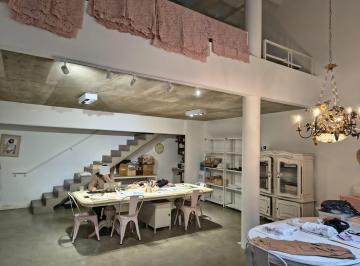 Oficina comercial · 87m² · 2 Ambientes · Excelente Oficina Tipo Loft en Complejo Casa San Jose!