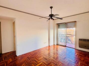 Departamento de 3 ambientes, Almagro · Alquiler – Departamento de 3 Ambientes con Balcón Al Frente – Almagro